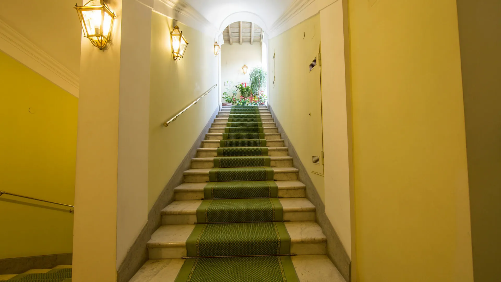 Aparthotel Babuino 79 Roma 2*,  Italia